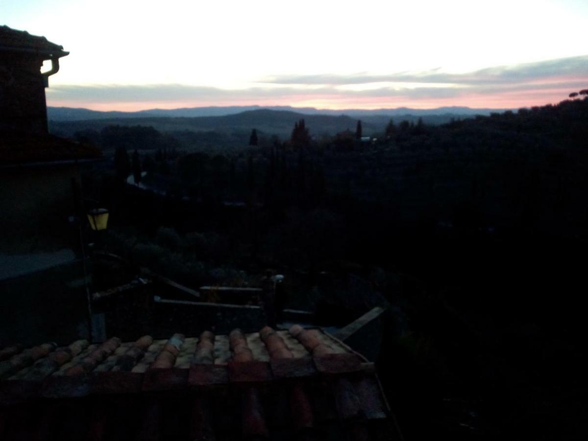 Casa Vacanze "Nonna Vela" Petroio Exterior foto